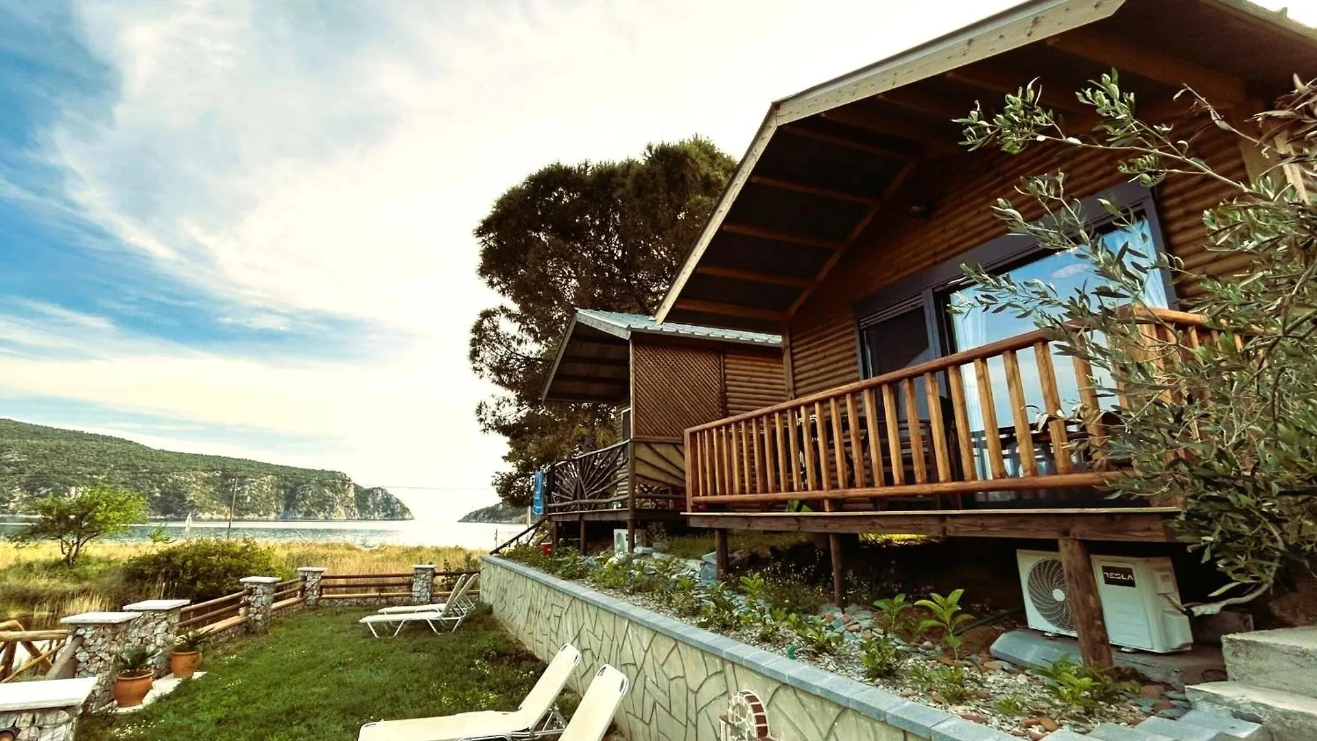 Kartalia Wooden Maisonette Porto Koufo Ferienhaus